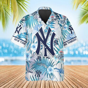 New York Yankees Ocean Breeze Hawaiian Shirt